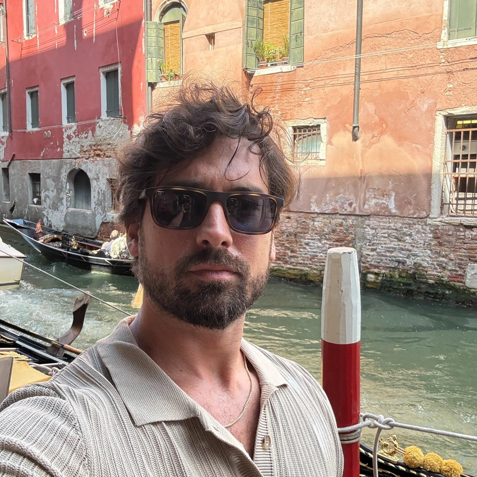 Его называют турецким Ди Каприо | Источник: alpnavruz / Instagram (экстремистская организация, деятельность запрещена на территории РФ)