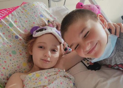 Спеши любить: 10-летняя Эмма из США вышла замуж за лучшего друга, а через 12 дней умерла от лейкемии
