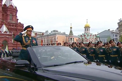 Генерал Мордвичев впервые командовал парадом Победы в Москве