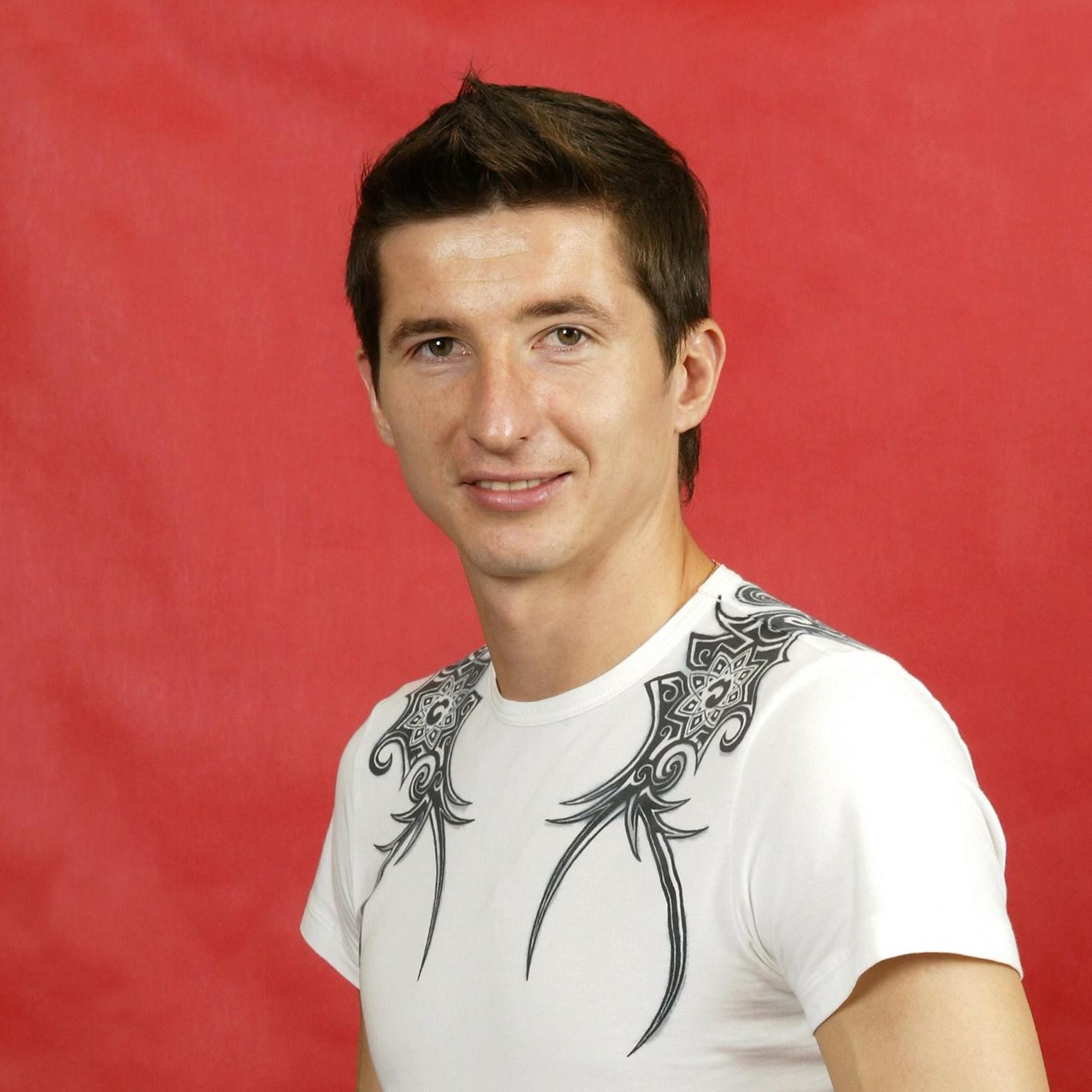 Евгений Алдонин показал, как выглядит сейчас, во время борьбы с раком