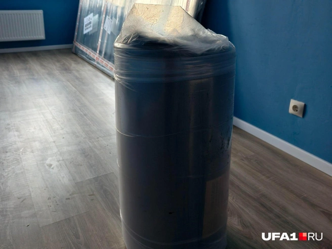 Диван пришел в таком виде | Источник: Булат Салихов / UFA1.RU