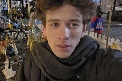 Марк Эйдельштейн замечен с британской художницей