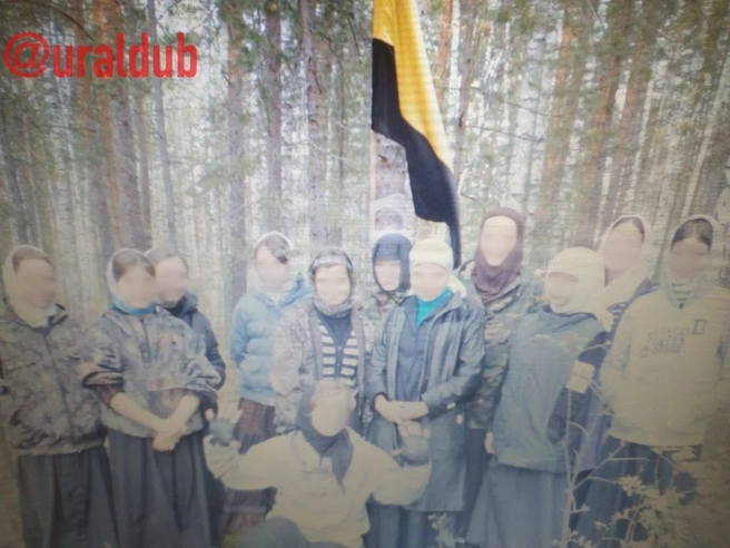 И на фоне имперского флага | Источник: uraldub / Telegram.org