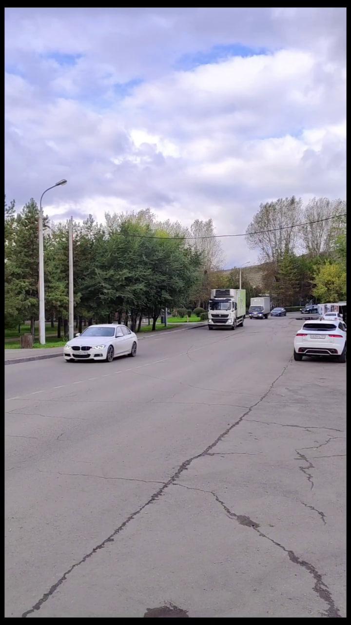 Пешеходный активист прогулялся по обновленной набережной Качи и рассказал, что понравилось, а что н…