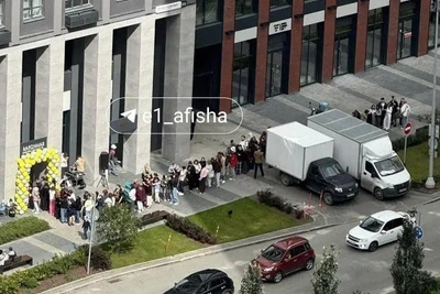 Екатеринбуржцы выстроились в очередь в белорусскую кофейню
