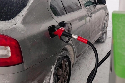 Ufa Drivers React to Penny Gas Price Hike