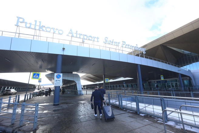 Кубу и Петербург разделил сломавшийся самолет Conviasa. Страдают и ждут сотни туристов