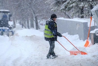 «Дождались бунта»: в Кемерове автобусы не ходят из-за снега