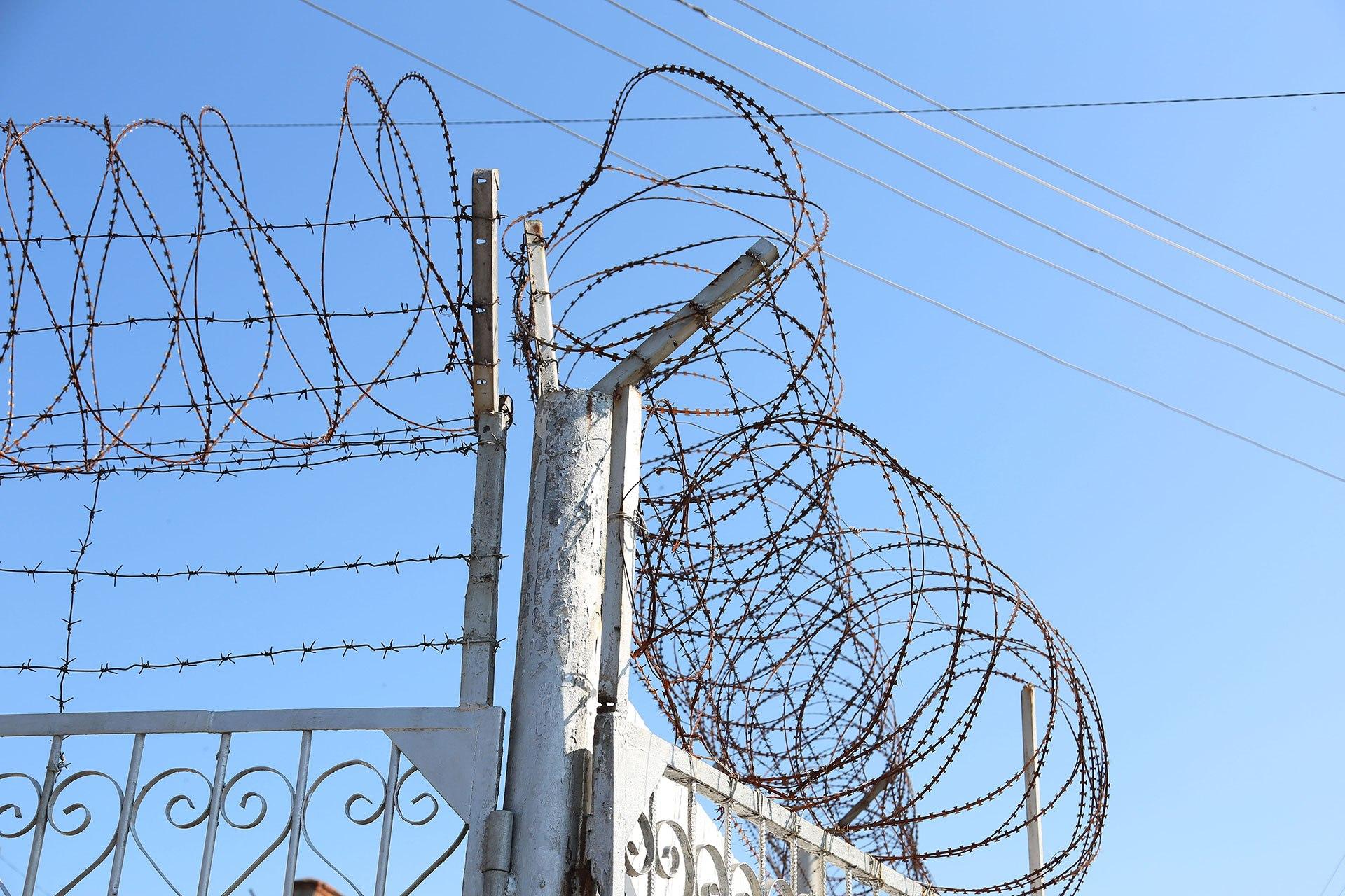 Сухари и чай? Нет: рыба, мясо, творог. Что едят в уфимском СИЗО?