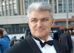 Их растили в строгости: какими стали дети Владимира Турчинского, который ушел из жизни 16 лет назад