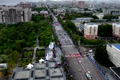 7,5 тысячи благовещенцев вышли на шествие в честь 170-летия города