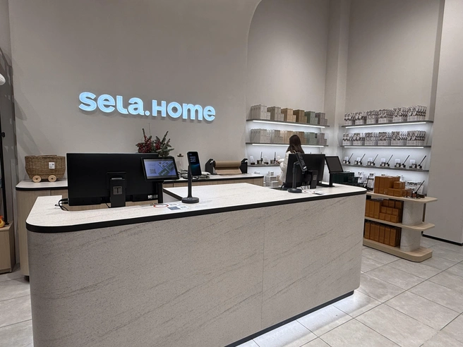 На прилавках диффузоры и свечи  | Источник: ТРЦ «Планета»