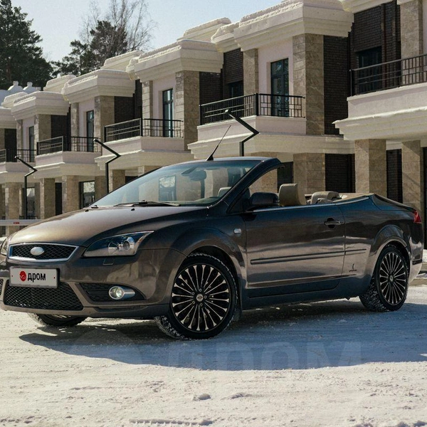 Привычный для сибиряков Ford Focus, оказывается, тоже может быть кабриолетом | Источник: Drom.ru