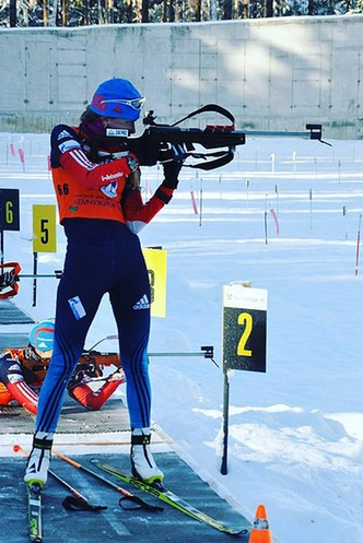 Не надо худеть к лету: спортсменки в купальниках