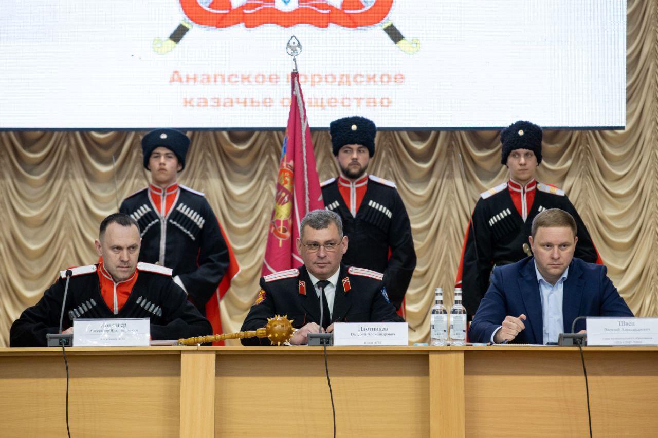 Казачьего атамана задержали в Анапе