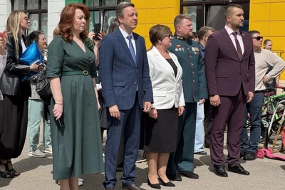 2563 одиннадцатиклассника в Пензе отметили последний звонок