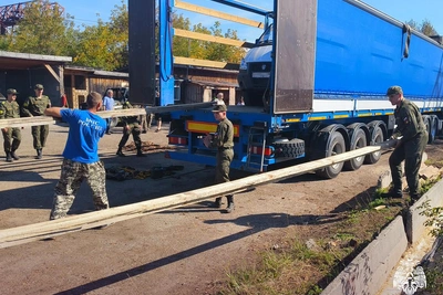 Томские спасатели помогли отправить 80 тонн гумпомощи на СВО