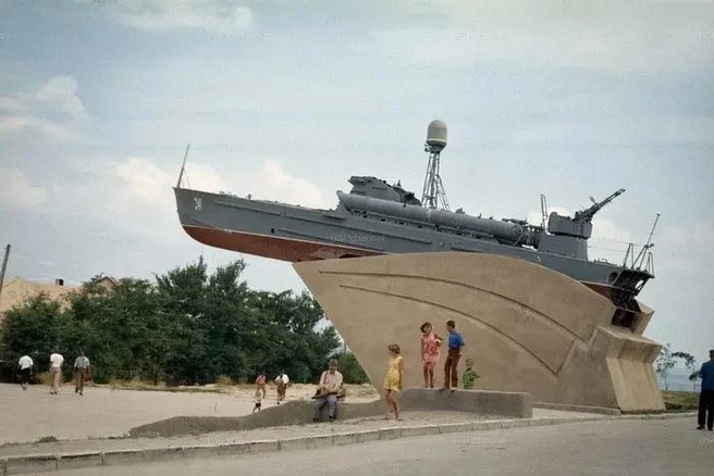 Торпедный катер&nbsp;— памятник «Военным морякам», 1968–1970 год | Источник: BSPchannel