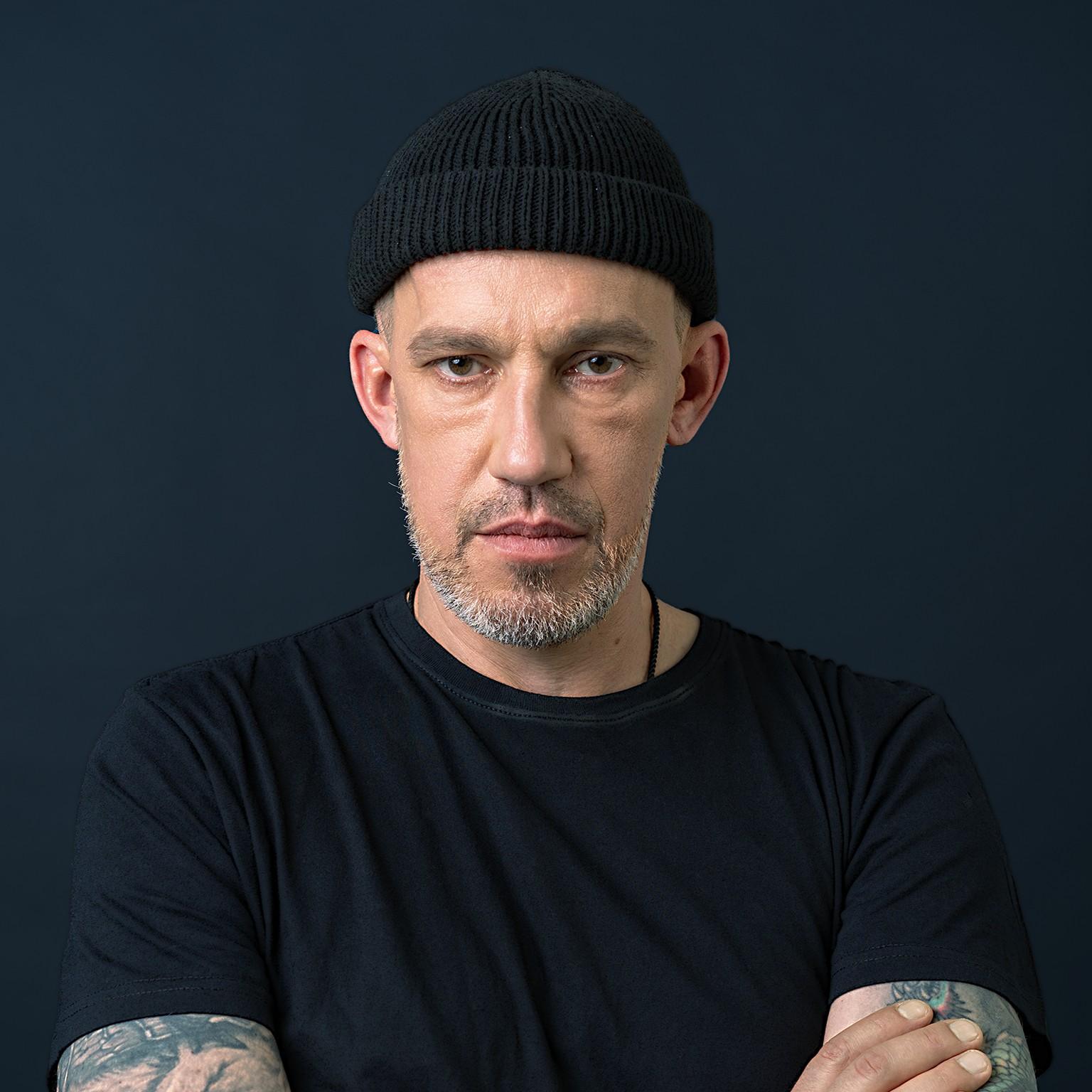 «Я человек холостой, а она интересная»: Максим Левин протянул кольцо героине «Битвы сильнейших»