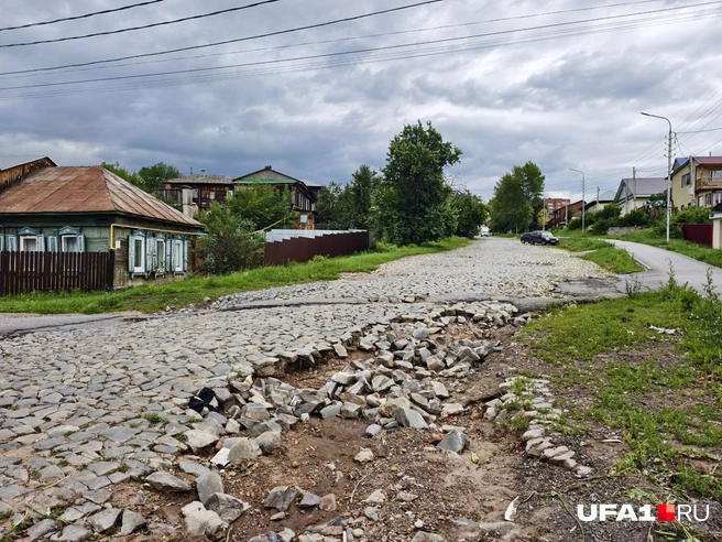 Мостовую заливает не в первый раз | Источник: Булат Салихов / UFA1.RU
