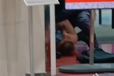 Мужчина разделся и устроил погром в торговом центре ВолгаМолл