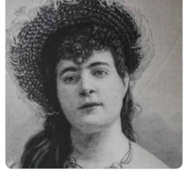 18-летняя креолка Берта Сукаре из Гваделупы | Источник: Социальные сети 