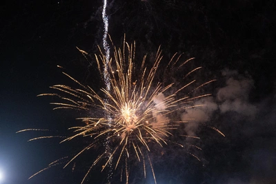 Балкон во Владивостоке загорелся из-за фейерверка