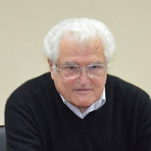 <p>Юрий Погребщиков </p>