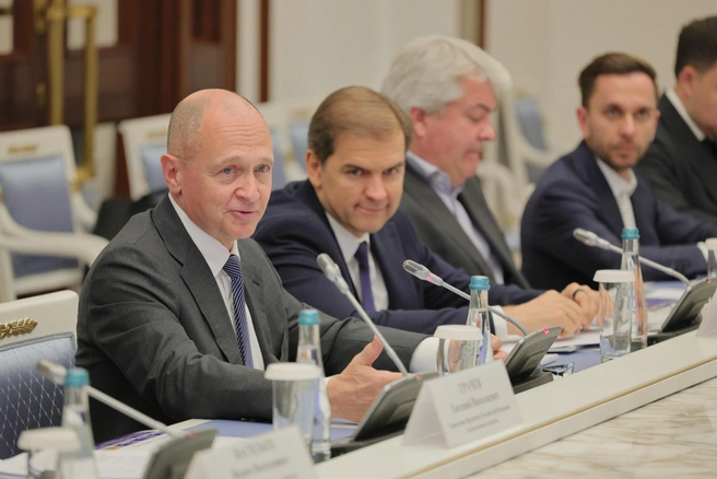 Оргкомитет возглавил заместитель руководителя администрации президента Сергей Кириенко. | Источник: пресс-служба ВАРМСУ
