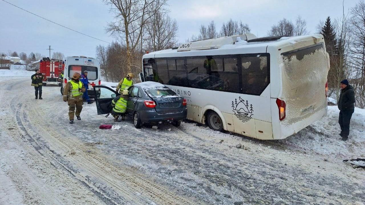 Под Архангельском произошло смертельное ДТП с автобусом