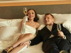 «Не зарабатываю. У меня был прекрасный муж»: бывшая Комиссаренко до сих пор живет на его деньги в США