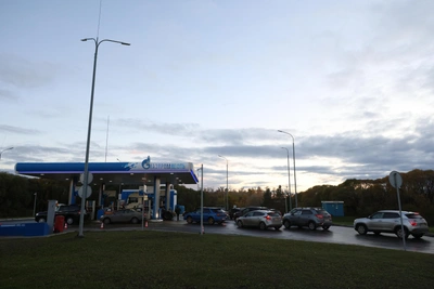 В Омске бензин подорожал в третий раз за неделю