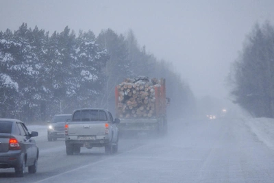 Two Killed in Tyumen Region Crash, Road Closed