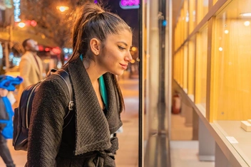 «Парень предлагает не спешить со свадьбой и посмотреть, как мы уживемся в быту. И это после двух лет отношений!»