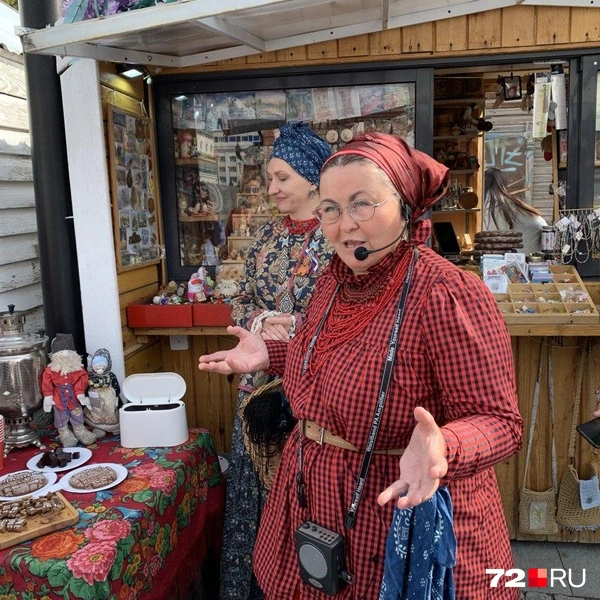 На улице Дзержинского вас встретят пряником да чаем из самовара | Источник: Полина Перепелица / 72.RU