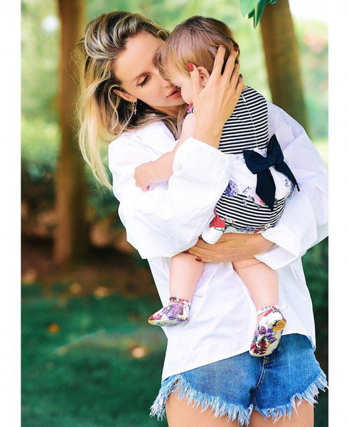 Светлана Лобода опубликовала фото с младшей дочерью Тильдой в день ее первого дня рождения