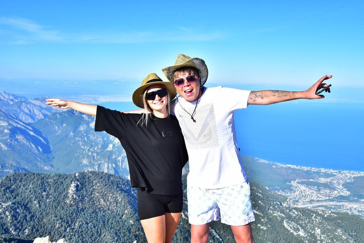 Дорого-богато! «Башкирский Бибер» Элвин Грей с женой провели медовый месяц в Турции