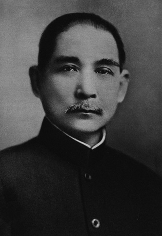 Изгнанник и триумфатор: как Чан Кайши проиграл Мао Цзэдуну в войне, но победил в области мирного строительства