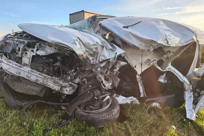 Осколки от разбитых машин поразили другие авто — подробности ДТП