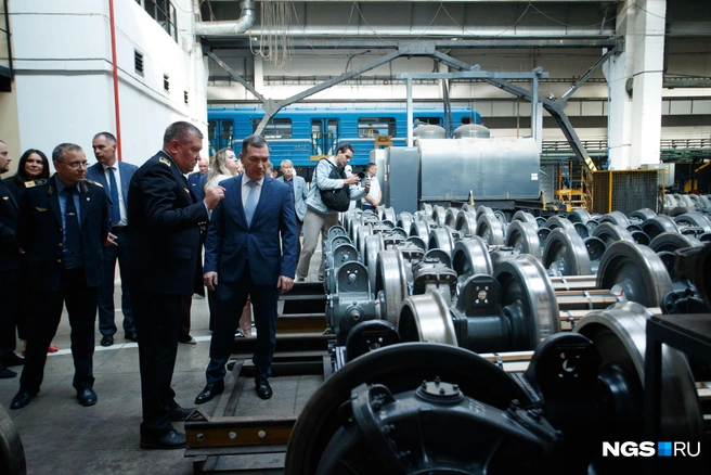 Старые поезда чинят в депо, один вагон обходится в 24 миллиона рублей | Источник: Андрей Бортко / NGS.RU