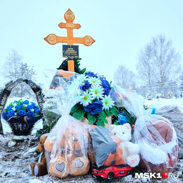 Похоронен Паша рядом с чужими людьми: он стал первым из семьи, кого упокоили в Дивеево | Источник: Дмитрий Толстошеев / MSK1.RU