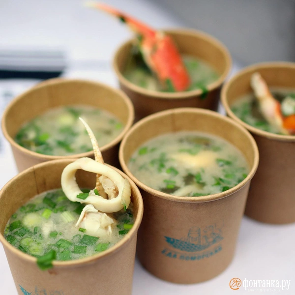 А это уже ухас крабом. Дальневосточного гостя также можно найти и у соседей в Мурманской области, так что деликатес не такой уж далекий, но вкусный | Источник: Ксения Потеева / «Фонтанка.ру»