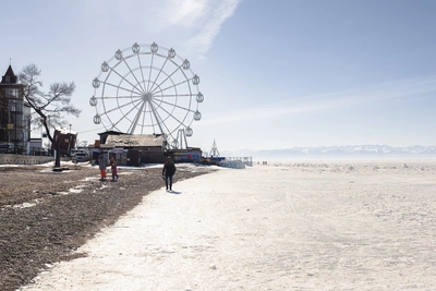 Лестница к Байкалу стала испытанием для туристов