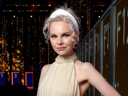 «Если он и взрывается, то всегда по делу»: Алиса Вокс о Сергее Лазареве, любви к мужу и новой себе