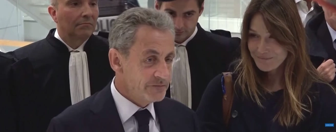 Двое соседей Саркози по тюрьме могут получить новые сроки за угрозы экс-президенту | Источник: скриншот видео youtube.com