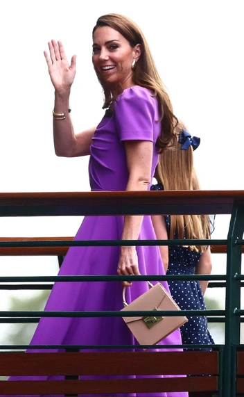 Принцесса Кэтрин с сумкой LK Bennett London на Уимблдоне, 14 июля 2024 год