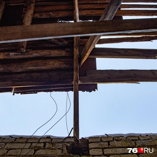 Прямо над кроватью Николая — такая панорама | Источник: Кирилл Поверинов / 76.RU