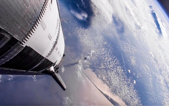 Компания SpaceX показала яркие фото и видео неудачного испытания сверхмощной ракеты Starship