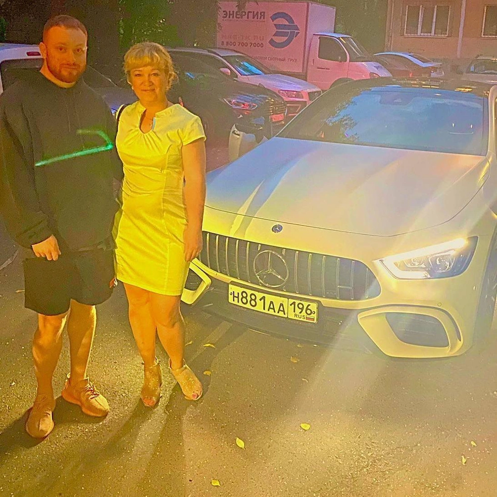 Алексея растила мама, отец не принимал участия в его воспитании | Источник: alex_svik / Instagram.com*