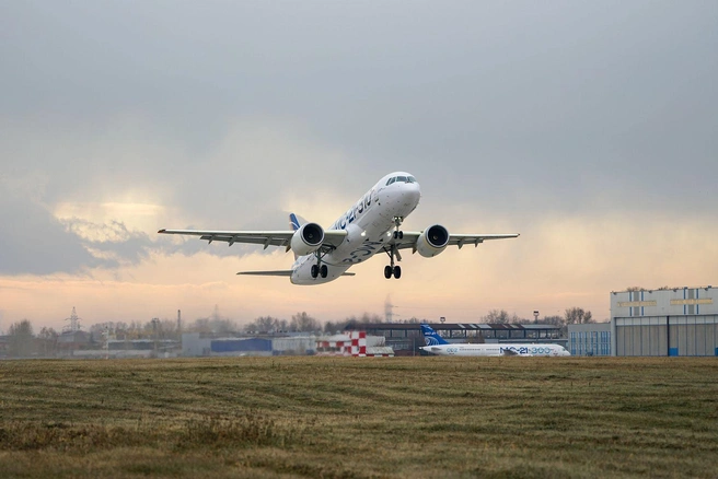 Минпромторг показал, как взлетел и сел второй импортозамещенный самолет МС-21 | Источник: Минпромторг России